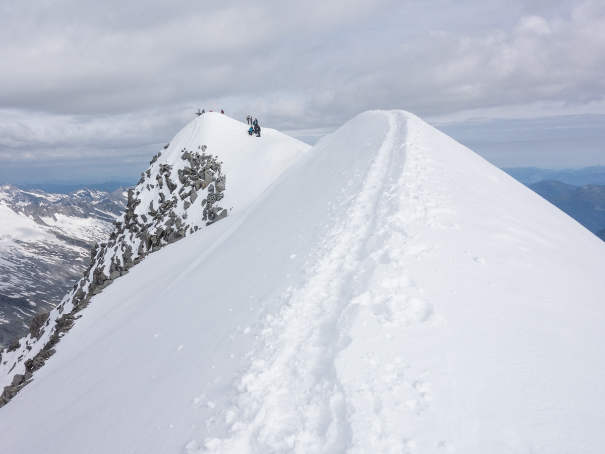 Großvenediger über Neue Prager Hütte